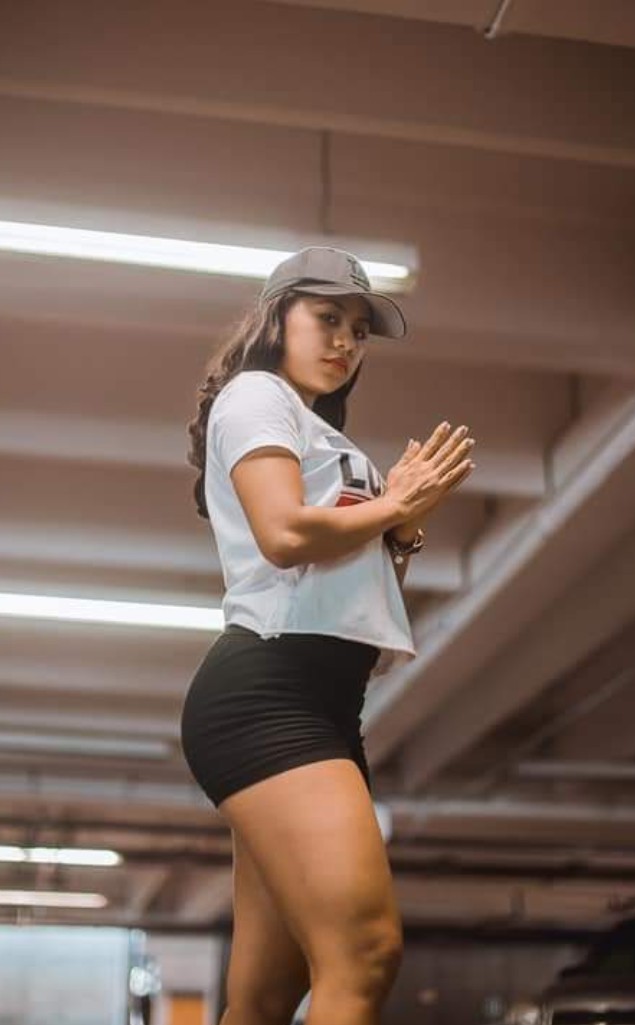 Fotos Porno de Culos de Aly Ayala