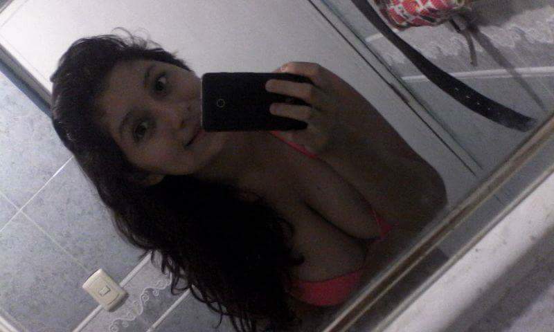 Fotos Porno de Tetas de Lorena