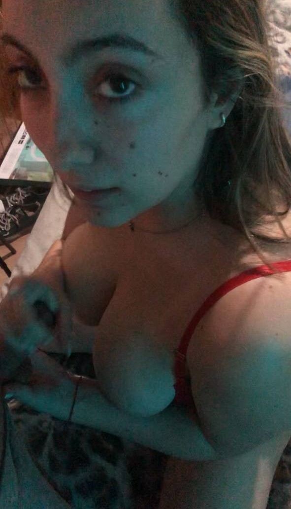 Fotos Porno de Afeitadas de Chichona perversa con su pareja
