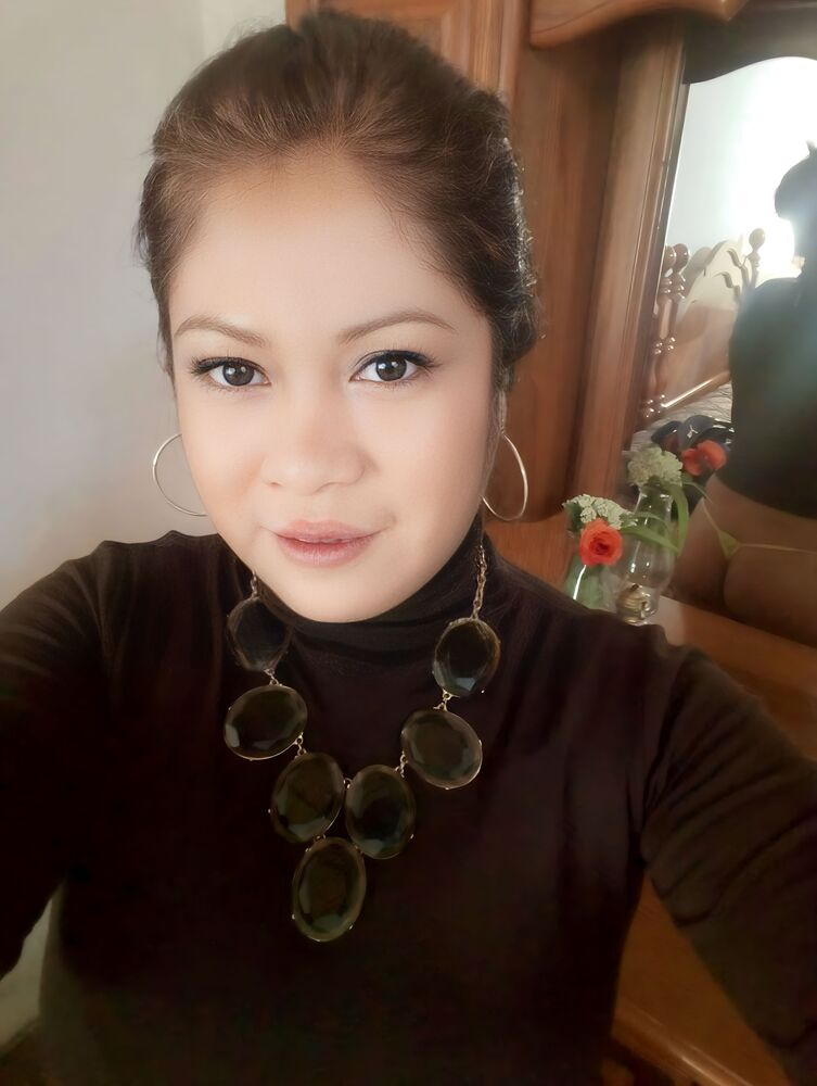Fotos Porno de Hilos de Paty Sexy y Rica