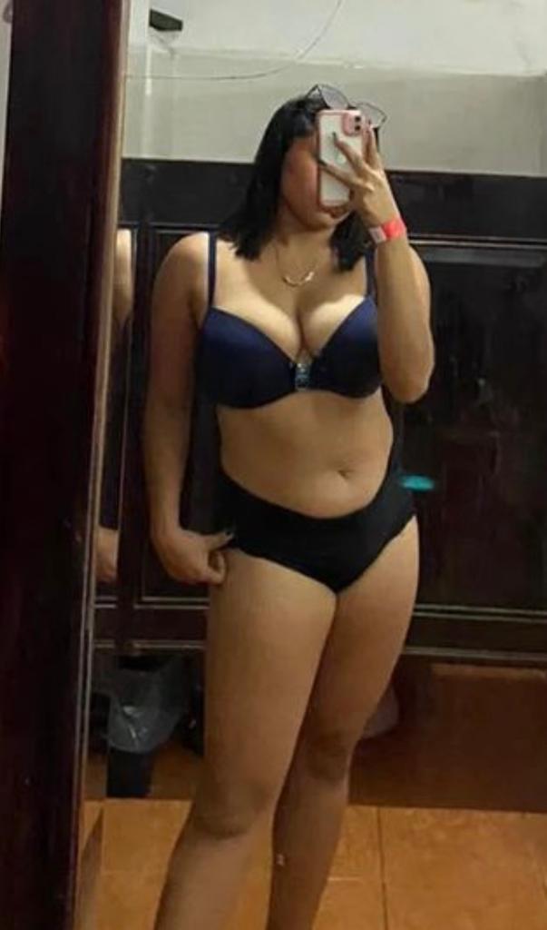 Fotos Porno de Baño de Mayte Garma